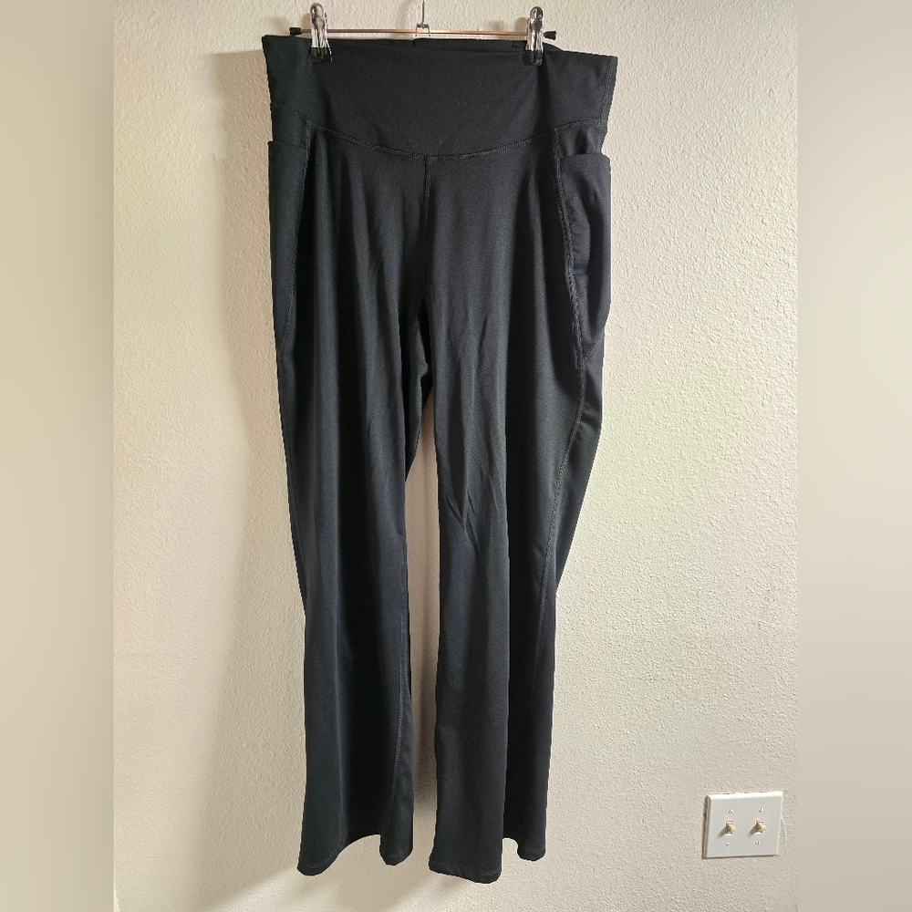 Jockey Mid Rise Flare Legging